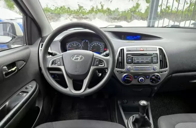 HYUNDAI I20 