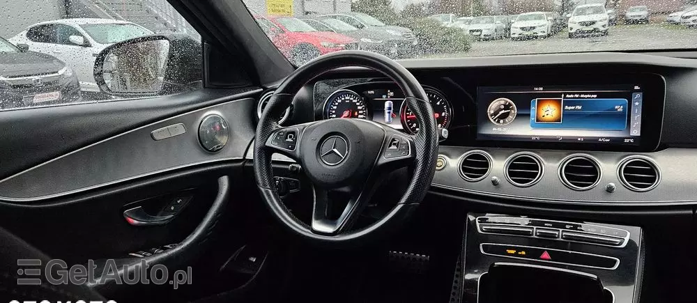 MERCEDES-BENZ Klasa E 200 d T 9G-TRONIC