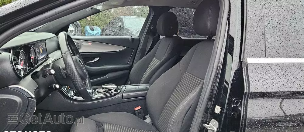 MERCEDES-BENZ Klasa E 200 d T 9G-TRONIC