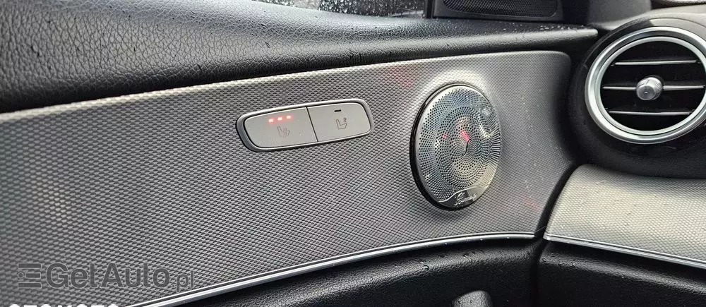 MERCEDES-BENZ Klasa E 200 d T 9G-TRONIC