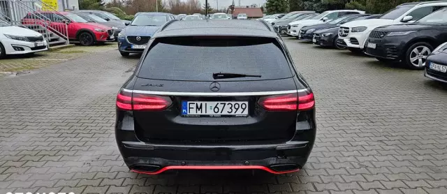 MERCEDES-BENZ Klasa E 200 d T 9G-TRONIC