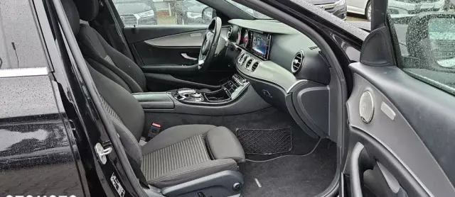 MERCEDES-BENZ Klasa E 200 d T 9G-TRONIC