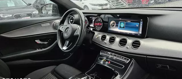 MERCEDES-BENZ Klasa E 200 d T 9G-TRONIC