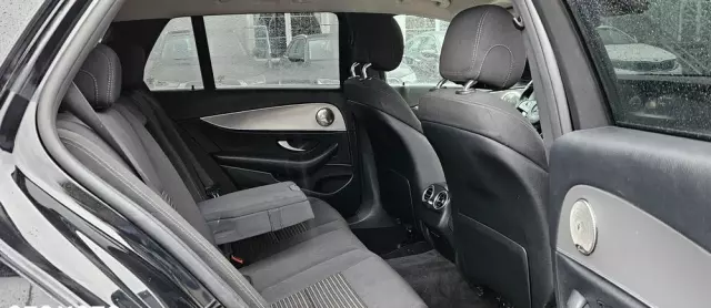 MERCEDES-BENZ Klasa E 200 d T 9G-TRONIC