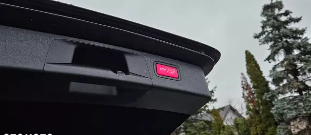 MERCEDES-BENZ Klasa E 200 d T 9G-TRONIC