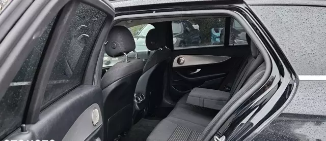 MERCEDES-BENZ Klasa E 200 d T 9G-TRONIC