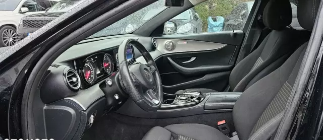 MERCEDES-BENZ Klasa E 200 d T 9G-TRONIC