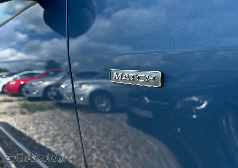 VOLKSWAGEN Touran 1.4 TSI DSG MATCH