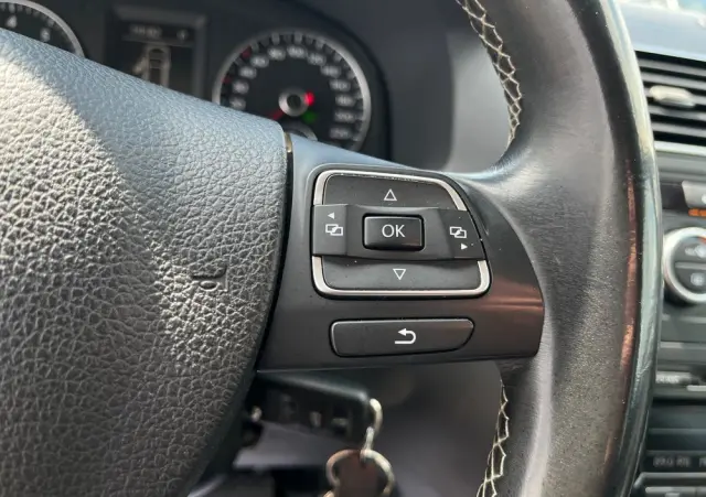 VOLKSWAGEN Touran 1.4 TSI DSG MATCH