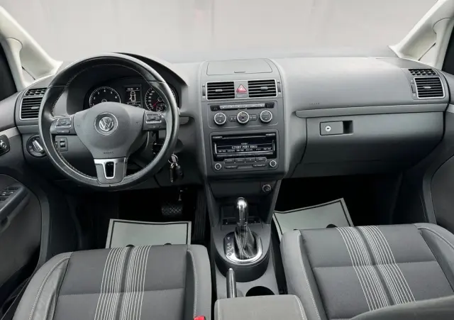 VOLKSWAGEN Touran 1.4 TSI DSG MATCH