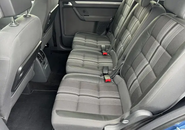 VOLKSWAGEN Touran 1.4 TSI DSG MATCH