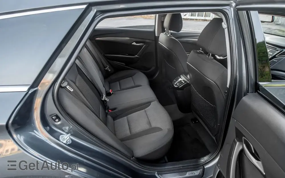 HYUNDAI I40 1.7 CRDi Premium DCT