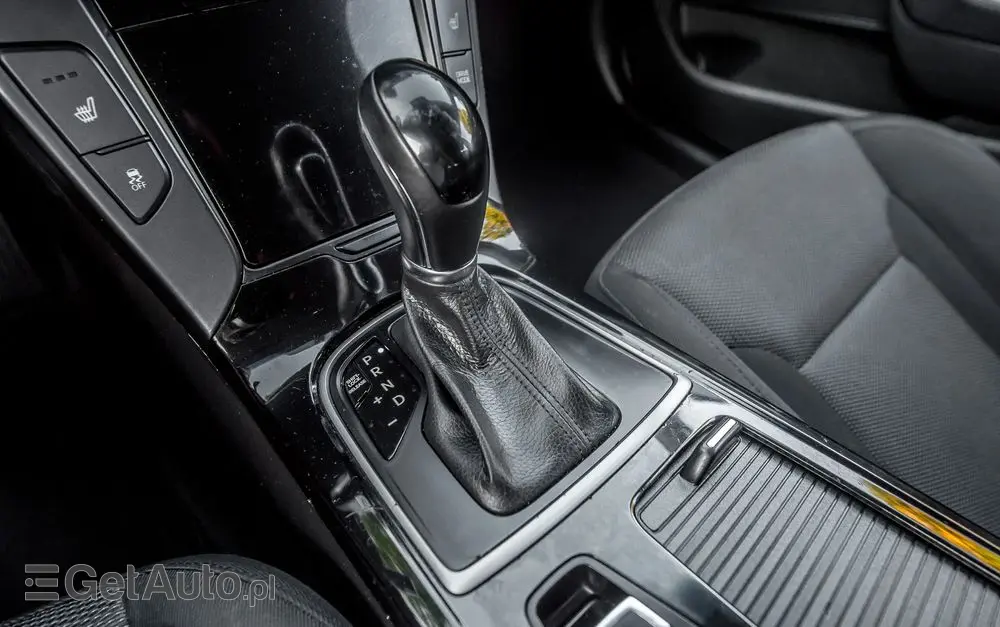 HYUNDAI I40 1.7 CRDi Premium DCT