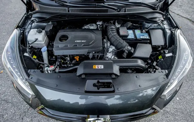 HYUNDAI I40 1.7 CRDi Premium DCT