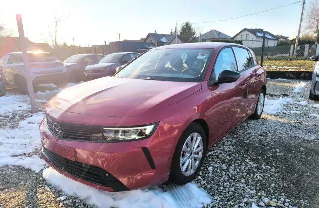 OPEL Astra 1.2 Turbo (110 KM)