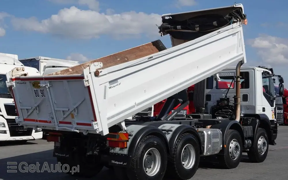 IVECO TRAKKER / 8x4 / WYWROTKA / HYDROBURTA / BORDMATIC / EURO 6 / MEILLER KIPPER 