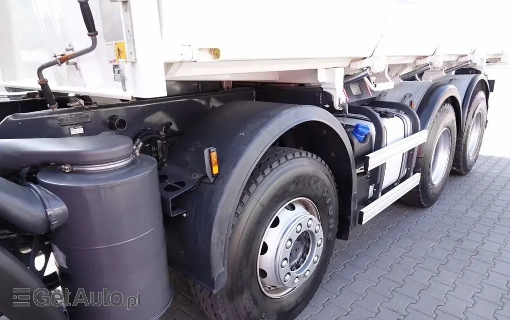 IVECO TRAKKER / 8x4 / WYWROTKA / HYDROBURTA / BORDMATIC / EURO 6 / MEILLER KIPPER 