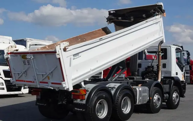 IVECO TRAKKER / 8x4 / WYWROTKA / HYDROBURTA / BORDMATIC / EURO 6 / MEILLER KIPPER 