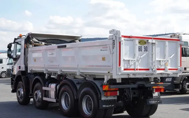 IVECO TRAKKER / 8x4 / WYWROTKA / HYDROBURTA / BORDMATIC / EURO 6 / MEILLER KIPPER 