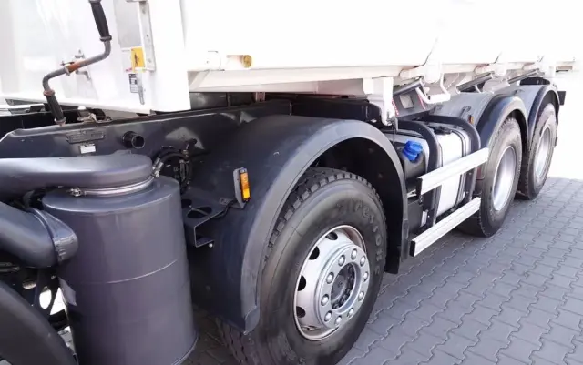 IVECO TRAKKER / 8x4 / WYWROTKA / HYDROBURTA / BORDMATIC / EURO 6 / MEILLER KIPPER 