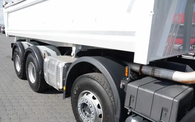 IVECO TRAKKER / 8x4 / WYWROTKA / HYDROBURTA / BORDMATIC / EURO 6 / MEILLER KIPPER 