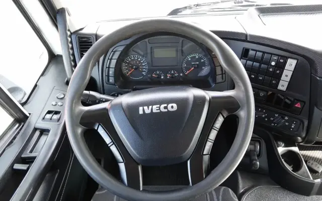 IVECO TRAKKER / 8x4 / WYWROTKA / HYDROBURTA / BORDMATIC / EURO 6 / MEILLER KIPPER 