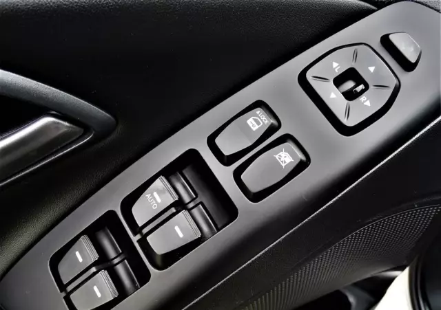 HYUNDAI Ix35 1.7 CRDi Premium 2WD