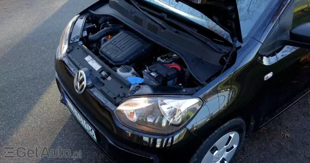 VOLKSWAGEN Up! 