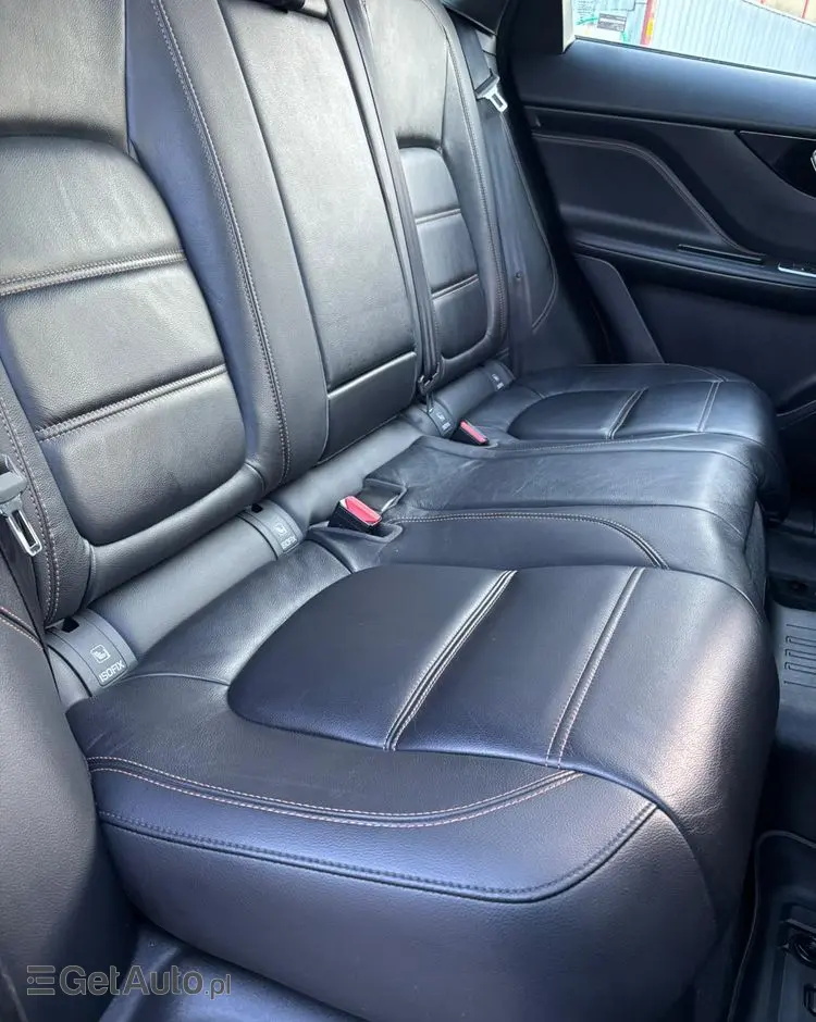 JAGUAR F-Pace 2.0 i4D AWD Prestige