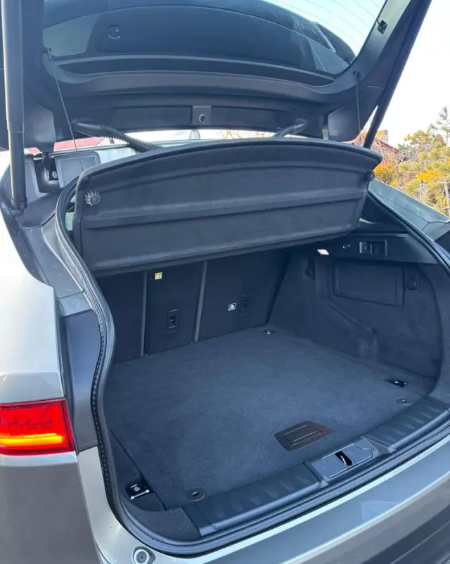 JAGUAR F-Pace 2.0 i4D AWD Prestige