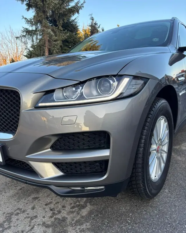 JAGUAR F-Pace 2.0 i4D AWD Prestige
