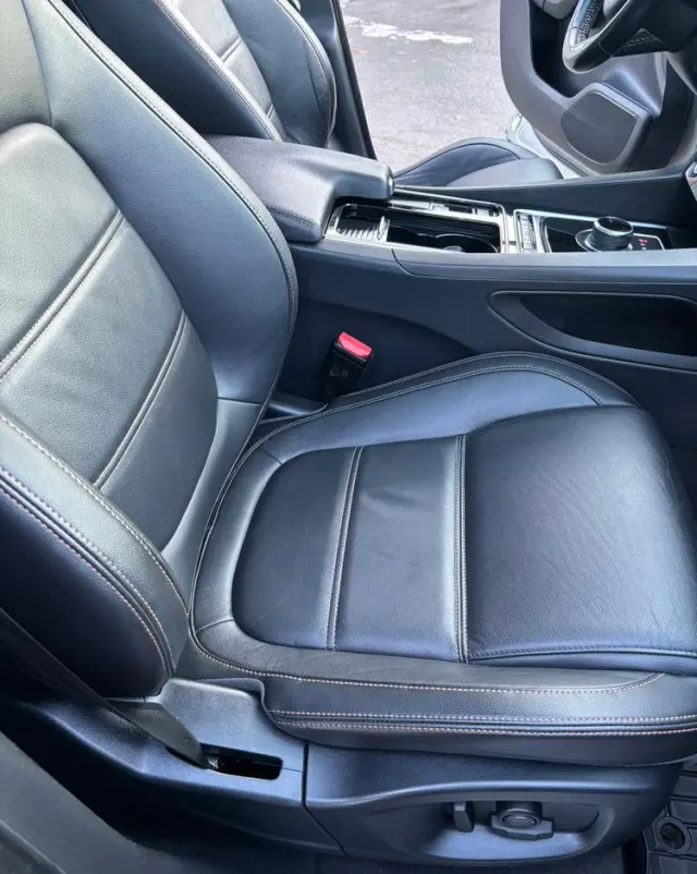 JAGUAR F-Pace 2.0 i4D AWD Prestige