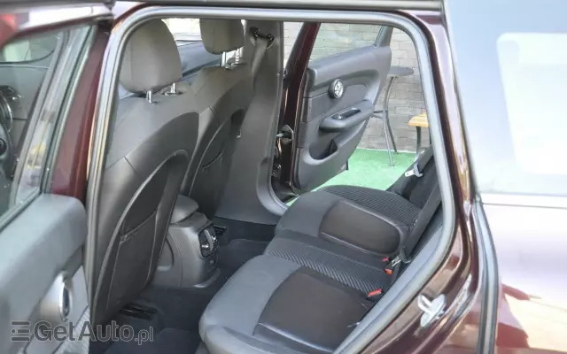 MINI Clubman Cooper D Untold Edition