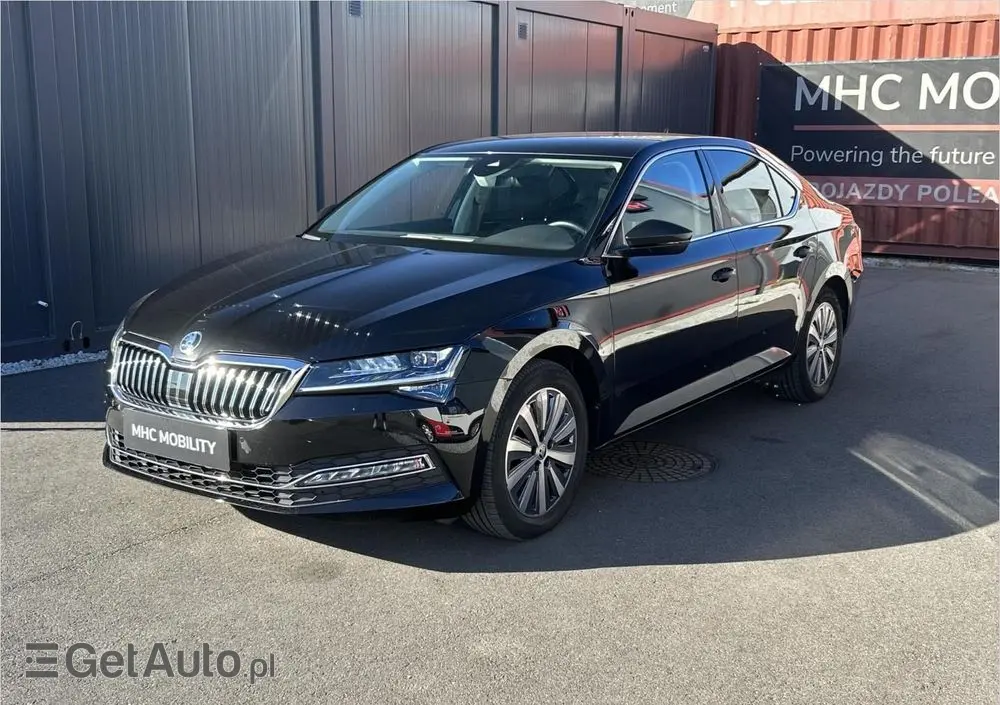 SKODA Superb 2.0 TDI SCR Ambition DSG