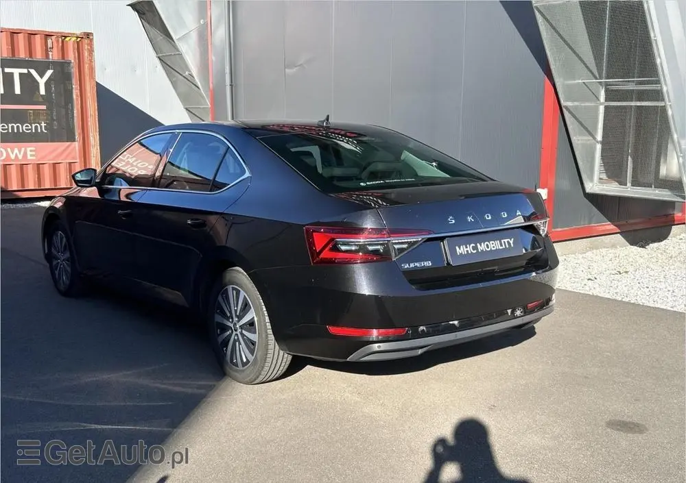 SKODA Superb 2.0 TDI SCR Ambition DSG