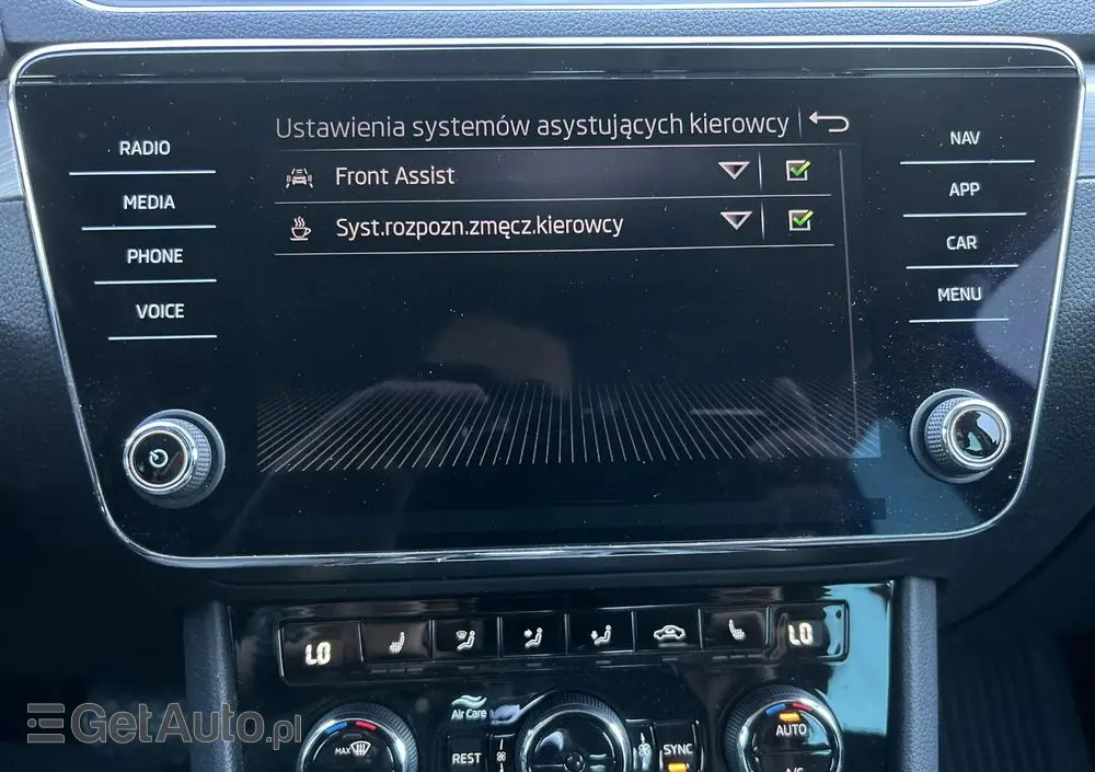 SKODA Superb 2.0 TDI SCR Ambition DSG