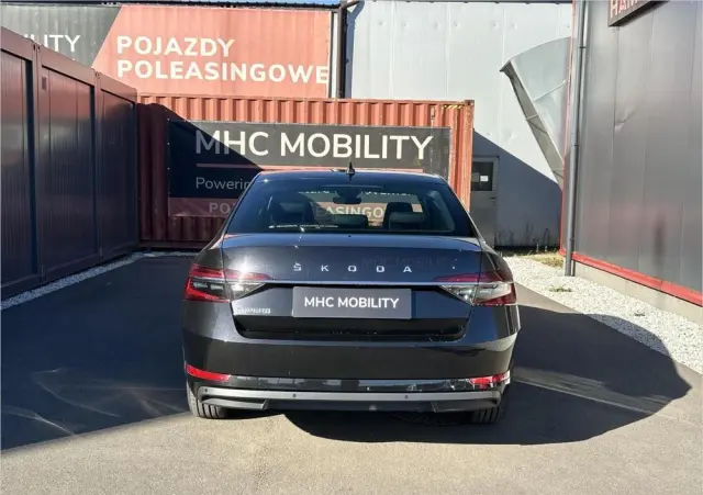 SKODA Superb 2.0 TDI SCR Ambition DSG