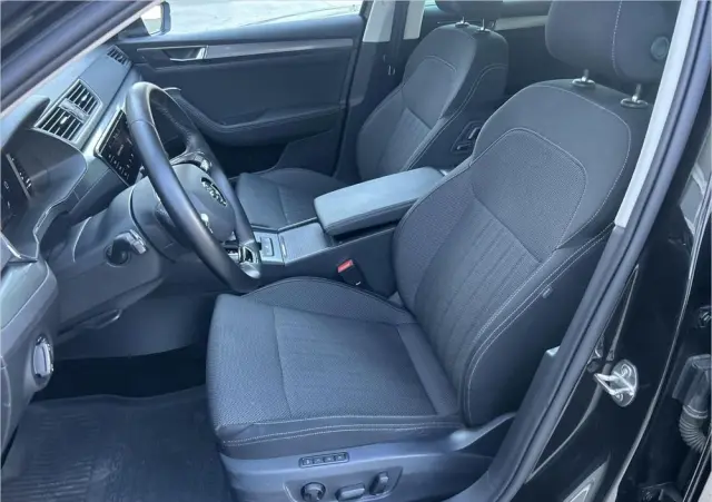 SKODA Superb 2.0 TDI SCR Ambition DSG