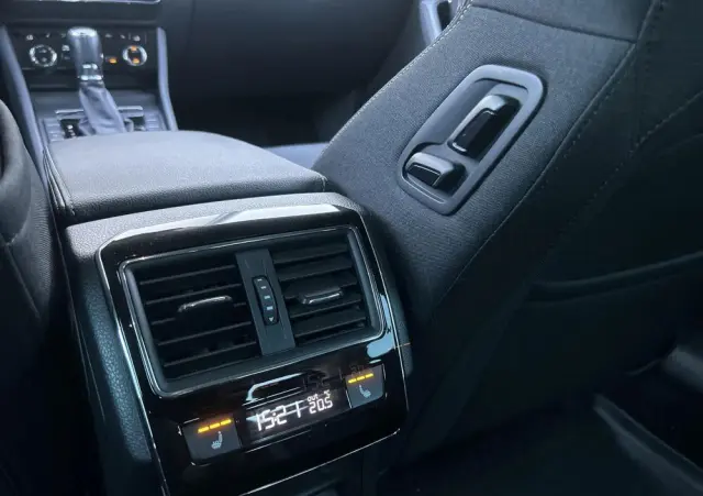 SKODA Superb 2.0 TDI SCR Ambition DSG