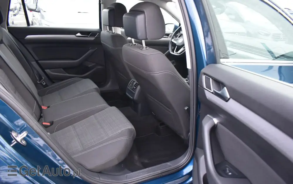VOLKSWAGEN Passat Variant 2.0 TDI EVO Business DSG