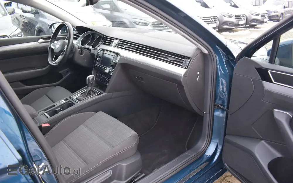 VOLKSWAGEN Passat Variant 2.0 TDI EVO Business DSG