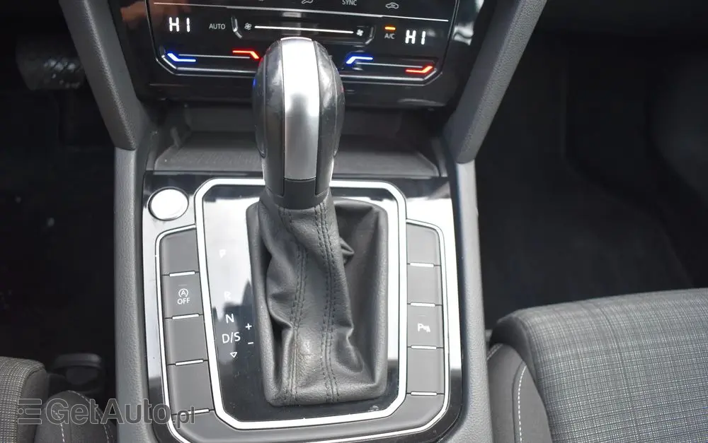 VOLKSWAGEN Passat Variant 2.0 TDI EVO Business DSG