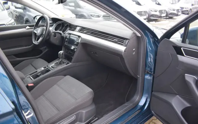 VOLKSWAGEN Passat Variant 2.0 TDI EVO Business DSG