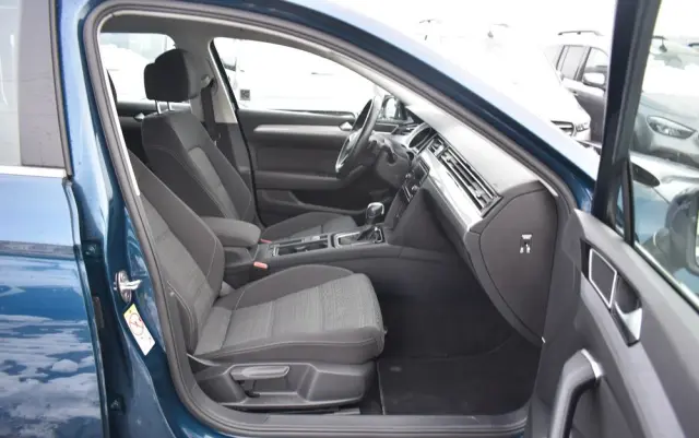 VOLKSWAGEN Passat Variant 2.0 TDI EVO Business DSG