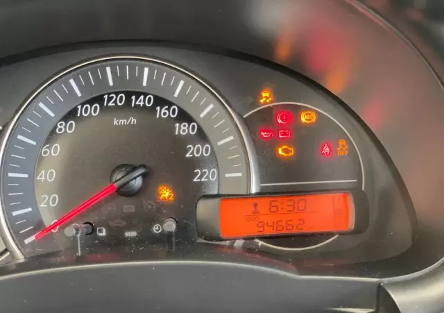 NISSAN Micra 1.2 Elle