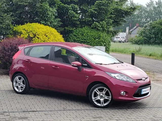 FORD Fiesta Titanium