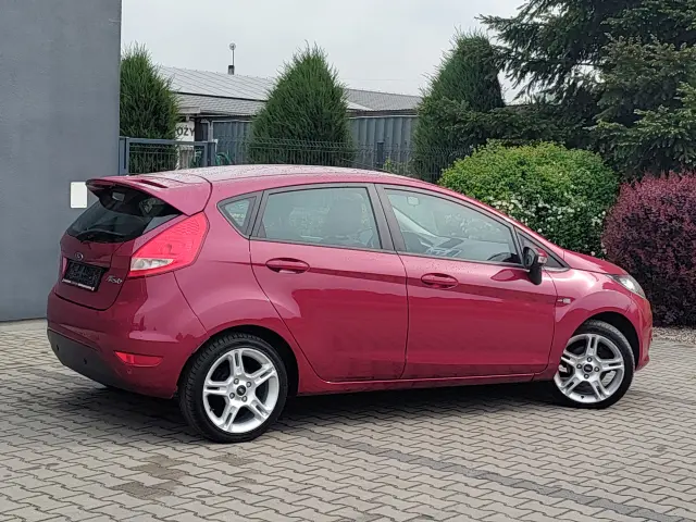 FORD Fiesta Titanium