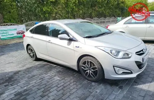 HYUNDAI I40 