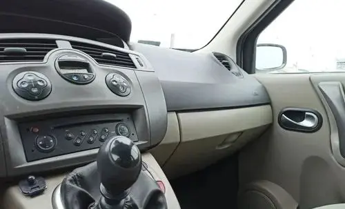 RENAULT Grand Scenic 