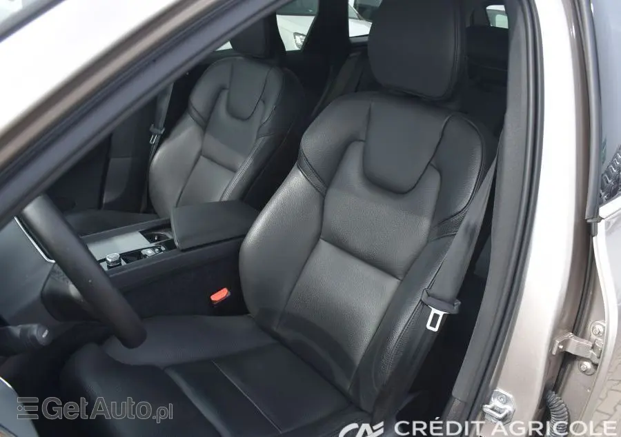 VOLVO XC 60 B4 B Plus Bright